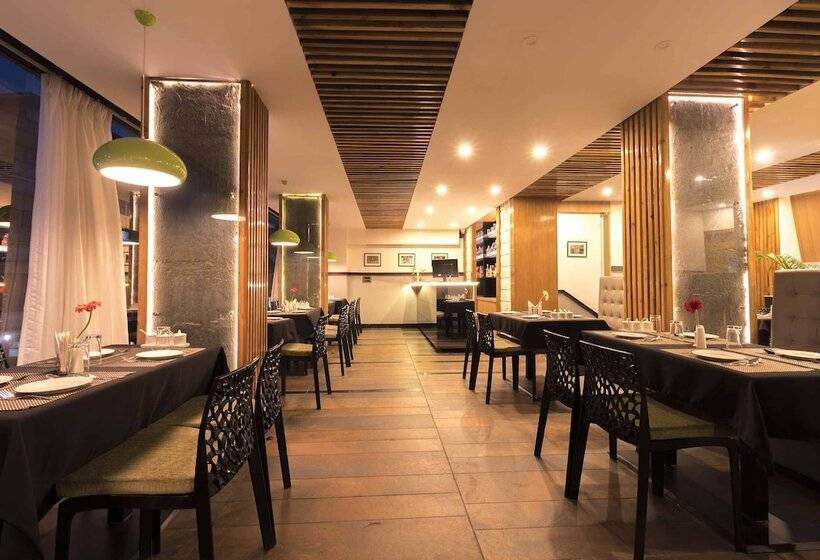 בית מלון כפרי The Regal Boutique