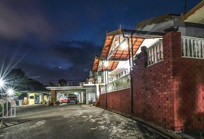 منتجع Fabescape St Clouds   Government Botanical Garden   500m