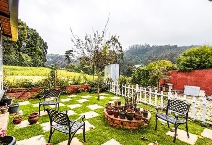 منتجع Fabescape St Clouds   Government Botanical Garden   500m