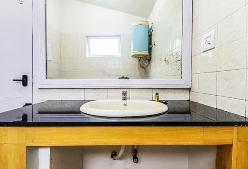 منتجع Fabescape St Clouds   Government Botanical Garden   500m