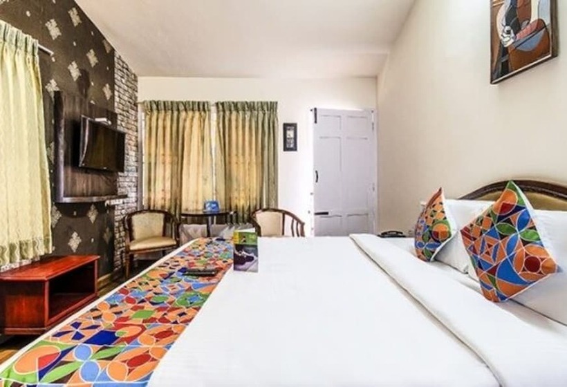 منتجع Fabescape St Clouds   Government Botanical Garden   500m