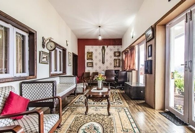 منتجع Fabescape St Clouds   Government Botanical Garden   500m