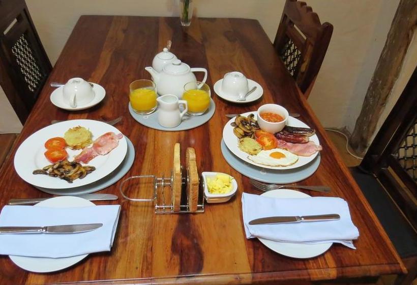 The Boat House Bed And Breakfast