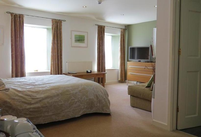 The Boat House Bed And Breakfast