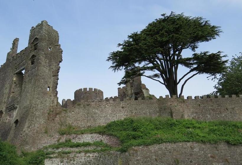 The Boat House Bed And Breakfast