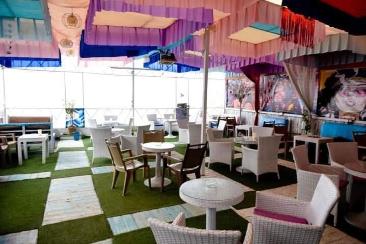 غرف فندقية على شاطئ الإسكندرية Room In Hotel On Alexandria Beach