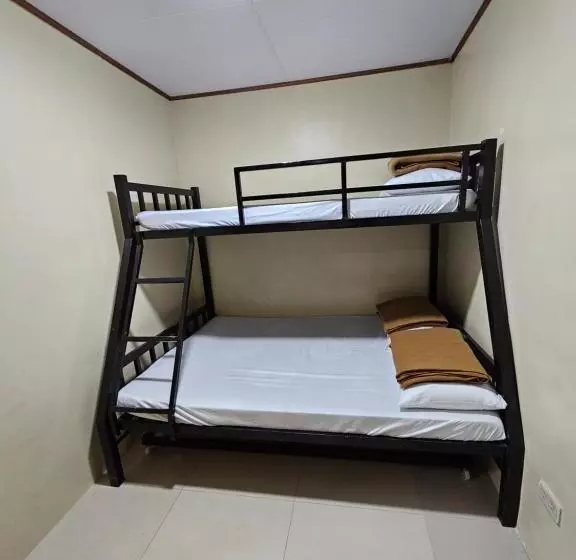 Retkeilymaja 3br   4br Family Transient