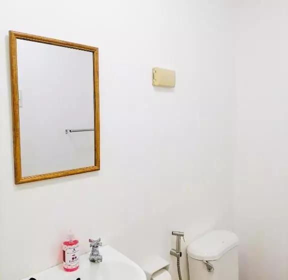 Retkeilymaja B Guest House