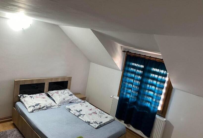 Nocleg ze śniadaniem La Conac Complex Deluxe Targu Jiu