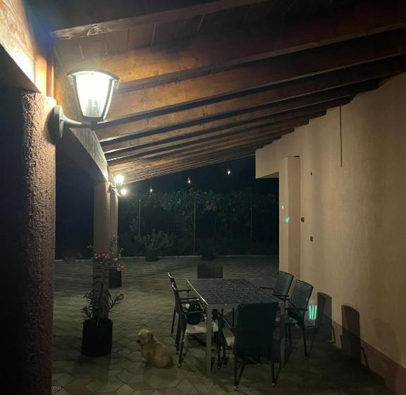 Nocleg ze śniadaniem La Conac Complex Deluxe Targu Jiu