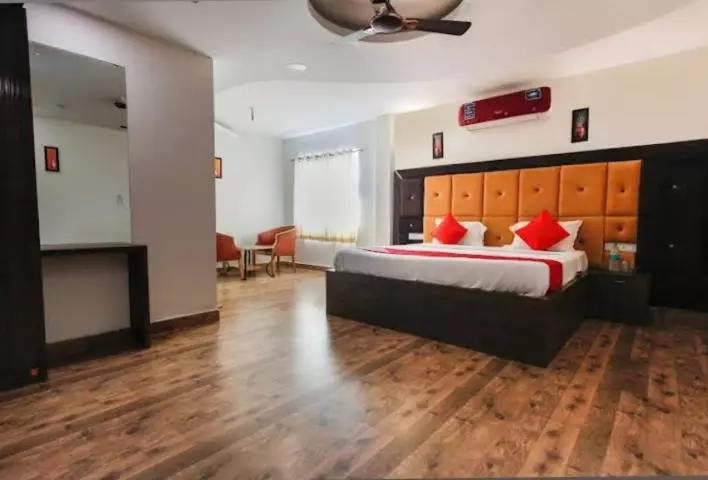 Hotelli Grand Paace