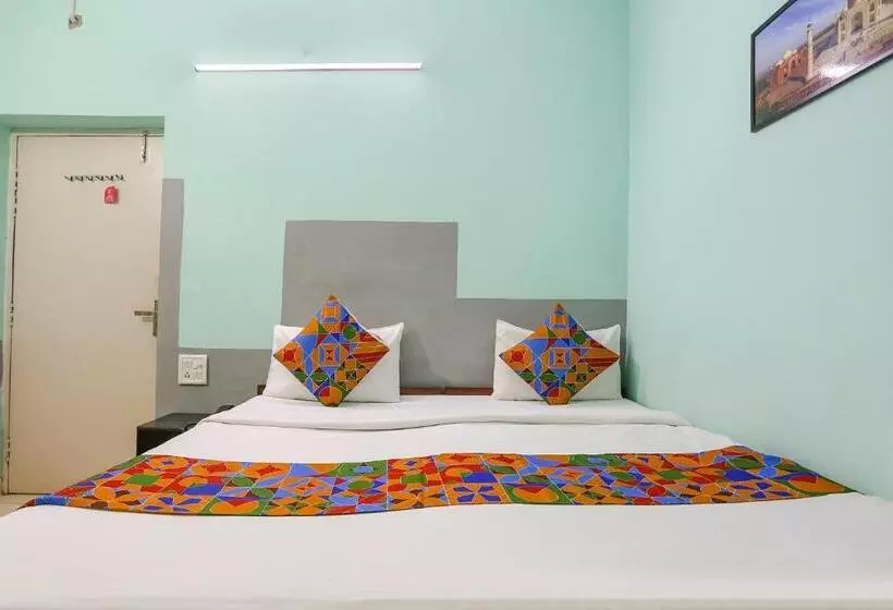 ホテル Premium Ayodhaya With Ac Rooms And Free Pick Up From Station