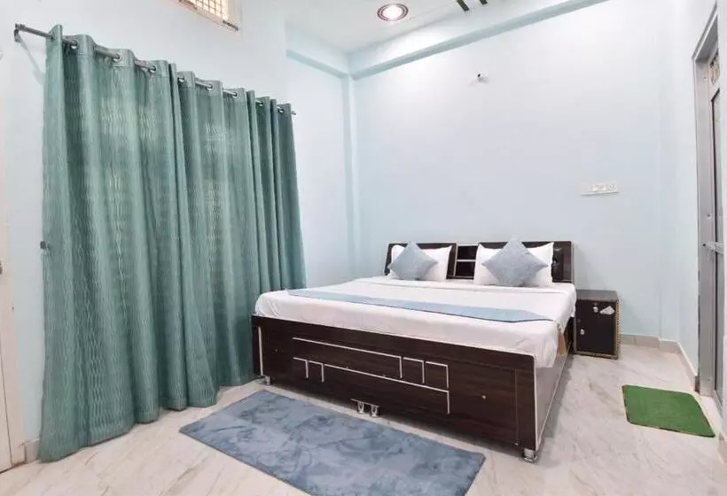 ホテル Premium Ayodhaya With Ac Rooms And Free Pick Up From Station