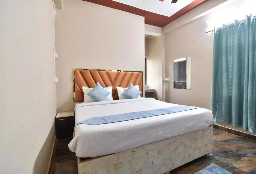 ホテル Premium Ayodhaya With Ac Rooms And Free Pick Up From Station