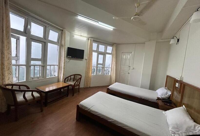 בית מלון כפרי Urban Living