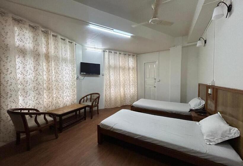 בית מלון כפרי Urban Living