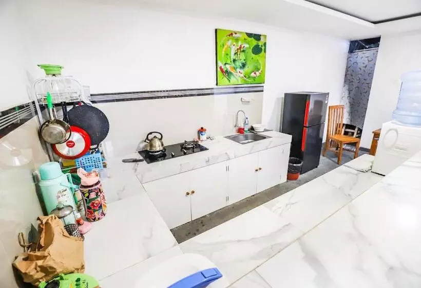 ペンション White Blue House 6  Pvt Room, Shared Pool&kitchen