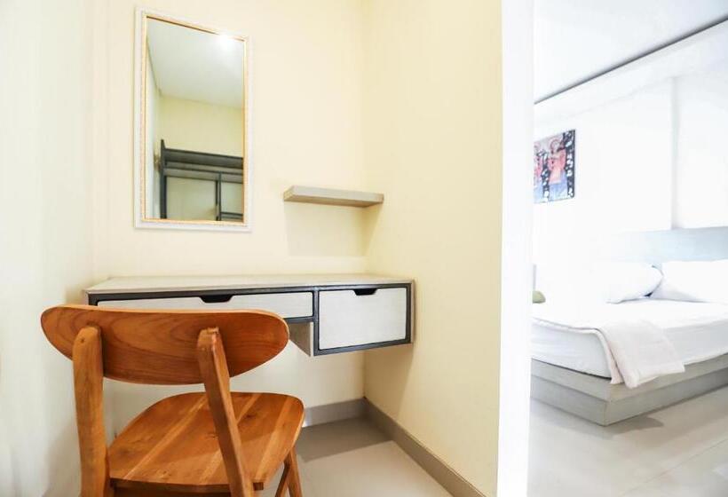 펜션 White Blue House 6 Pvt Room, Shared Pool&kitchen