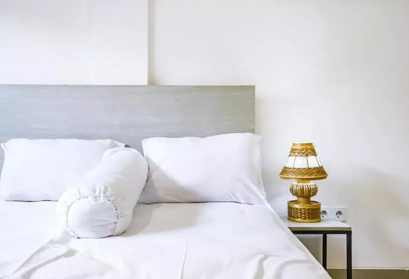 ペンション White Blue House 6  Pvt Room, Shared Pool&kitchen