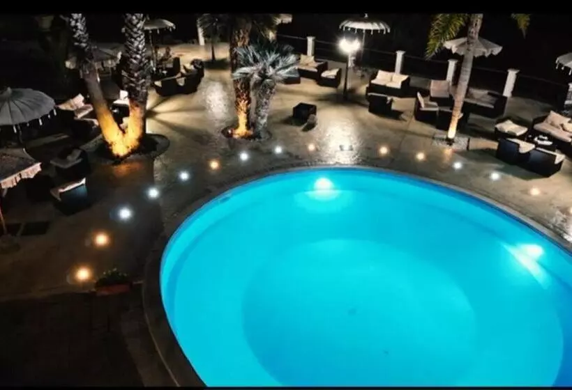 تختخواب و صبحانه Baglio Di Luna