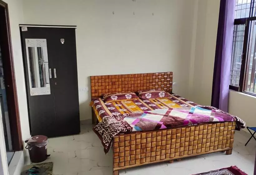 ベッドアンドブレックファースト Swaran Bnb Near Mcleodganj