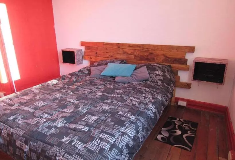 تختخواب و صبحانه Valparadise Hostel