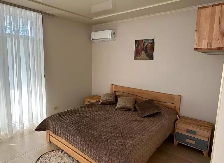 Guest Apart Polyana