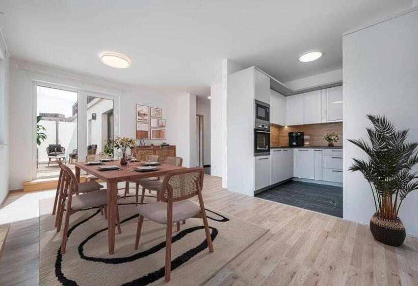 Hock Residence By Vagabond