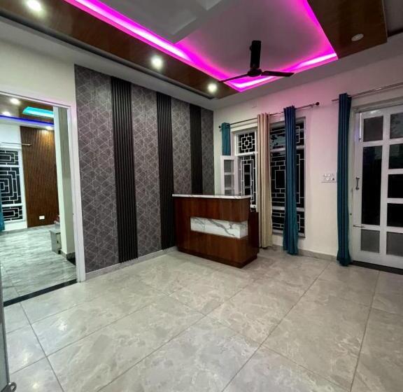 호텔 Green Valley Homestay