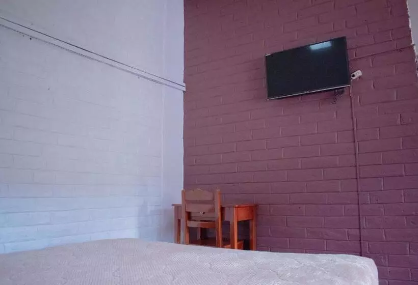 ホテル Hostal El Eden