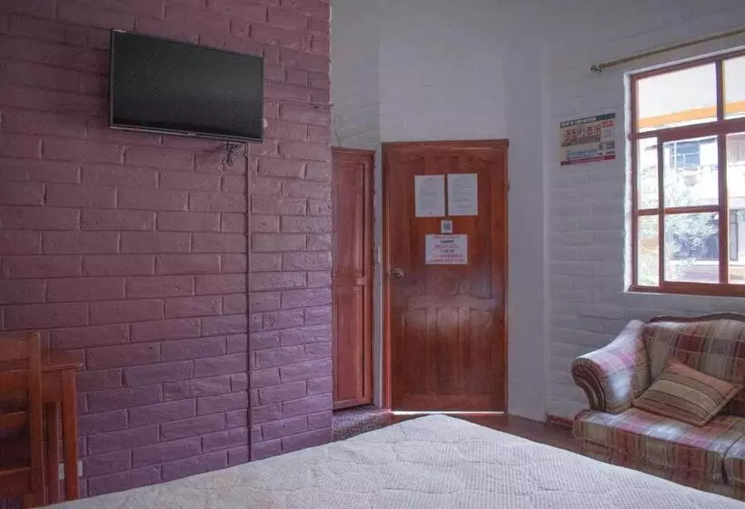 ホテル Hostal El Eden