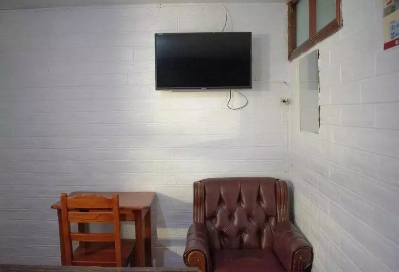 ホテル Hostal El Eden