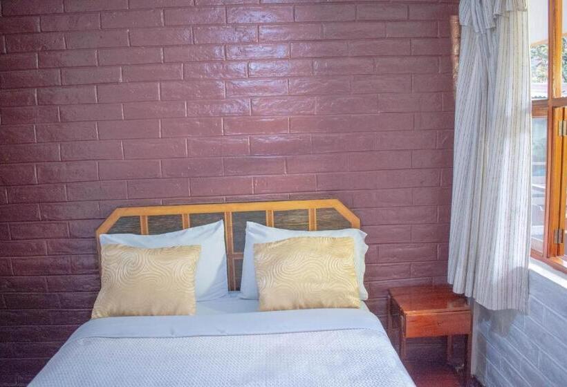 בית מלון כפרי Hostal El Eden