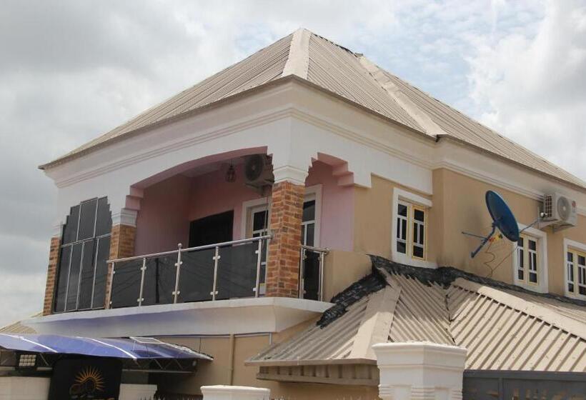 Отель Malare Palace