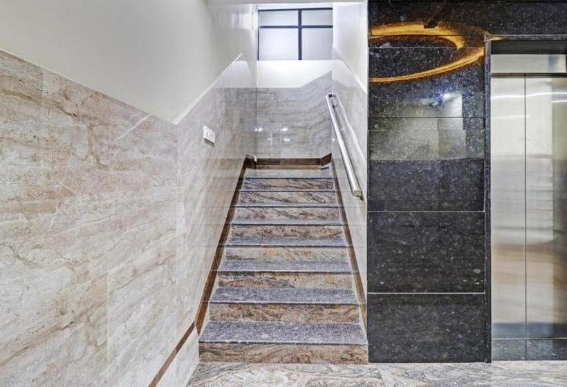 호텔 Skanda Suites