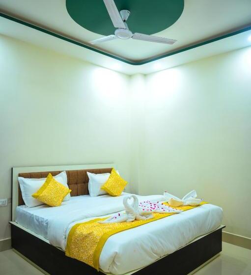 בית מלון כפרי Srijan Grand