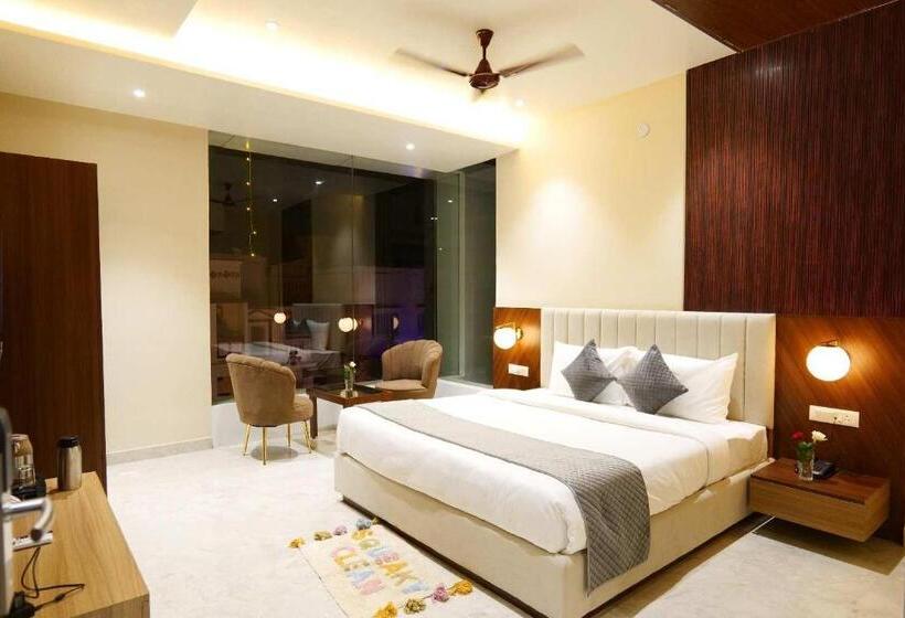 בית מלון כפרי Srijan Grand