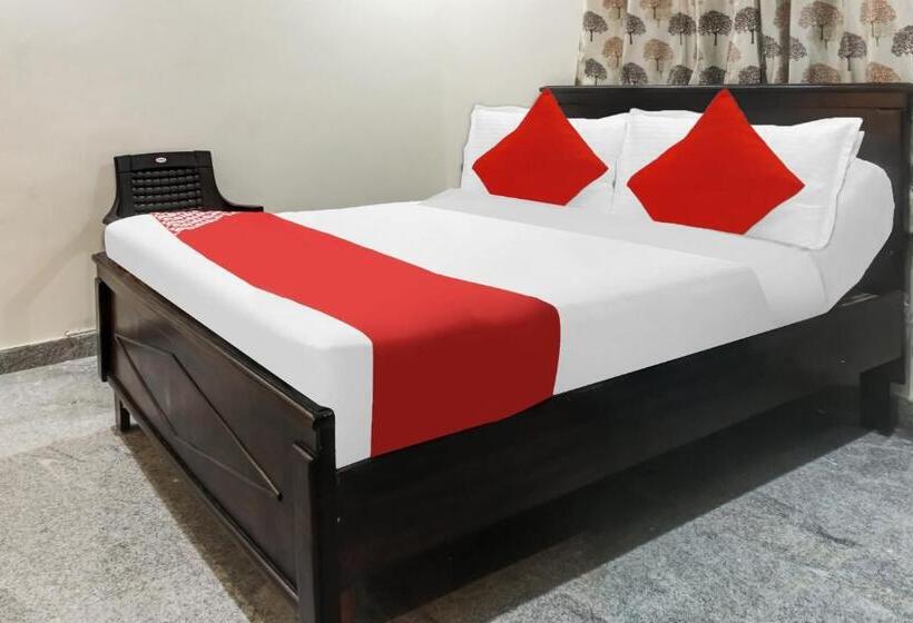 Super Hotel O Kannur