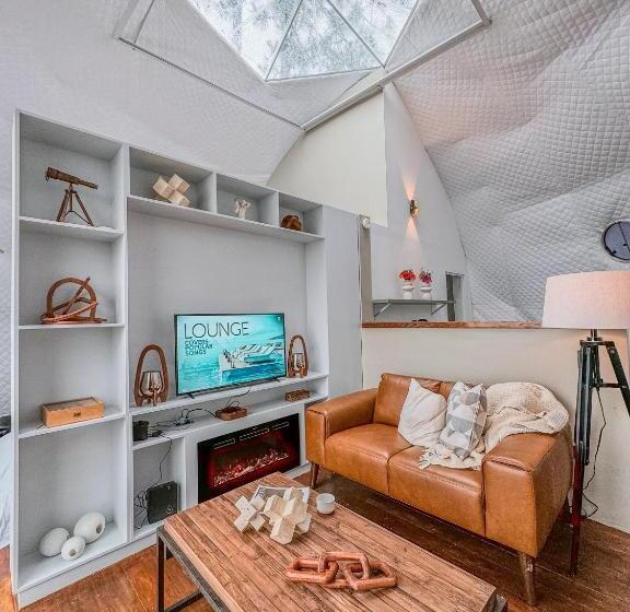 هتل The Domes Jarabacoa Sky Queen