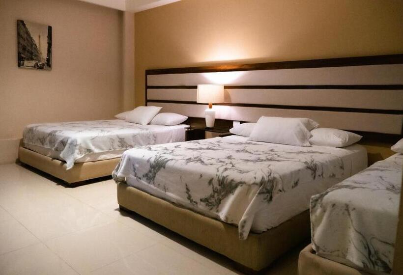 Infinity Suites Habitación Triple