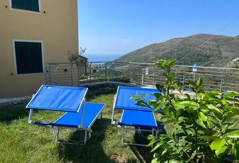 ペンション Affittacamere Montale