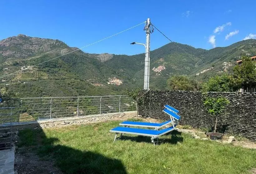 ペンション Affittacamere Montale