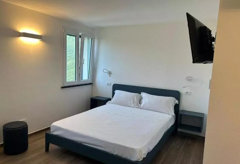 ペンション Affittacamere Montale