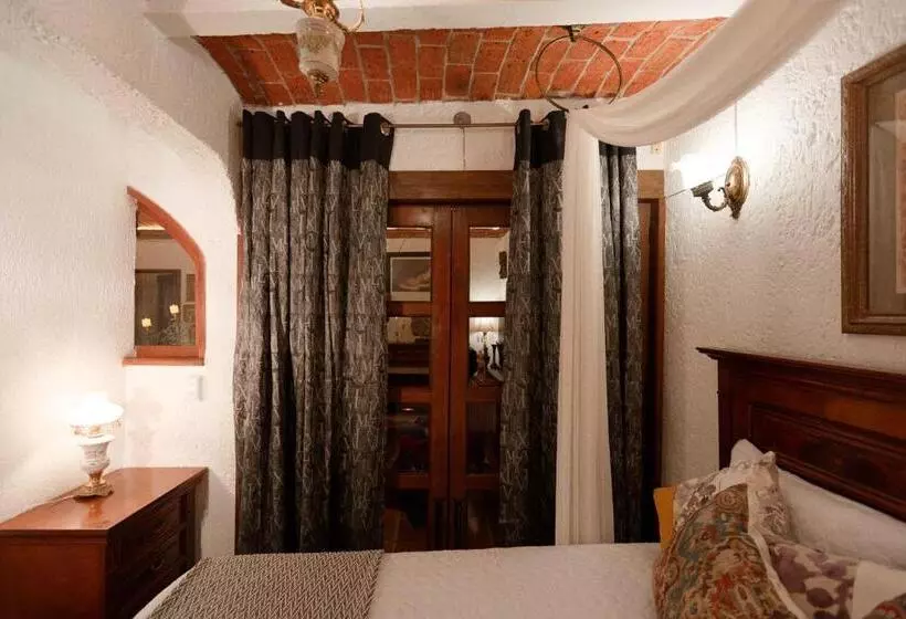 ペンション La Casa De Las Poesías