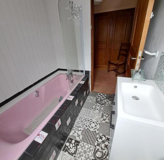 بنسيون La Queue Du Chat