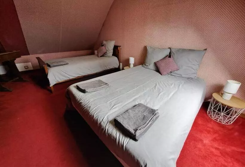 Majatalo La Queue Du Chat