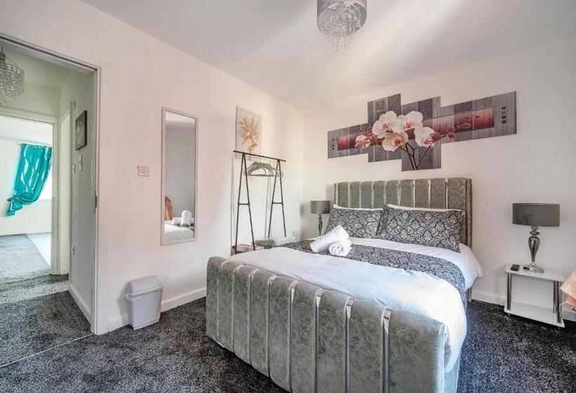 Pansiyon Rb 2f 421 For Your Relaxed, Cosy Stay, Parking