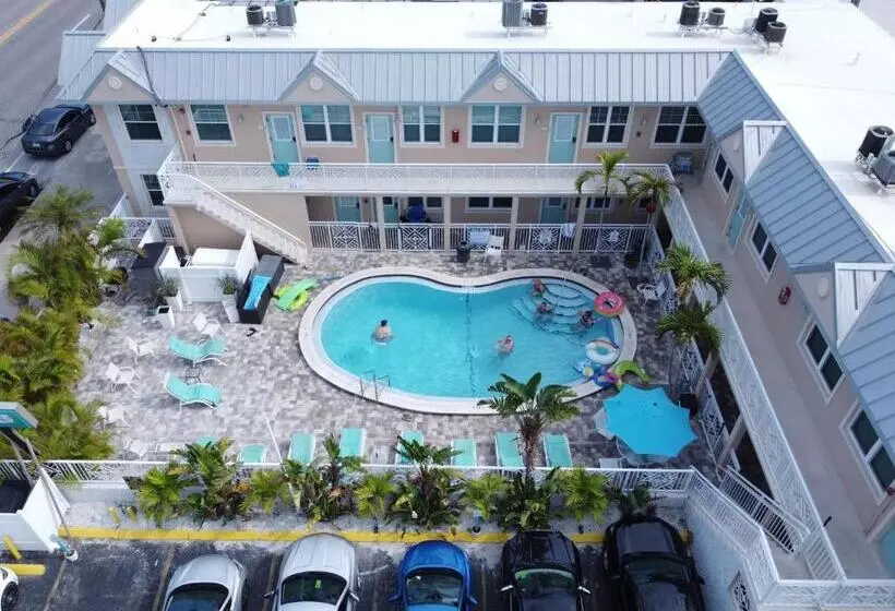 استراحتگاه Clearwater Beach Suites #203