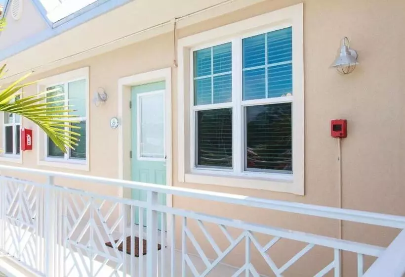 استراحتگاه Clearwater Beach Suites #203