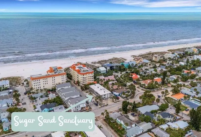 استراحتگاه Sugar Sand Sanctuary   Beach Condominium